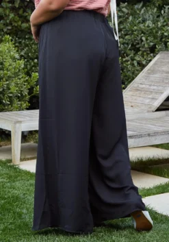 Pleione Plus Size Tassel Drawstring Palazzo Pants 8 Pleione Plus Size Tassel Drawstring Palazzo Pants -Asoph Fashion Shop 2006675 001 4