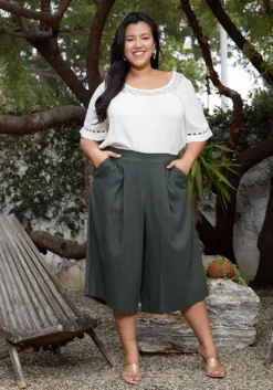 Pleione Plus Size Pleated Wide Leg Capris