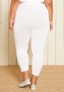Nikibiki Seamless X Asoph Plus Size Capri Leggings -Asoph Fashion Shop 2008131 002 3