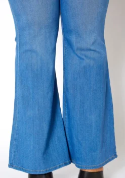 Vibrant Plus Size Basic Blue Washed Flared Hem Jean -Asoph Fashion Shop 2013665 938 4
