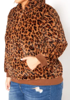 Asoph Plus Size Leopard Fleece Top -Asoph Fashion Shop 2016387 361 4