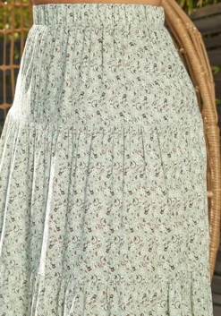 Asoph Plus Size Dainty Floral Print Flare Maxi Skirt 9 Asoph Plus Size Dainty Floral Print Flare Maxi Skirt -Asoph Fashion Shop 2018087 151 4