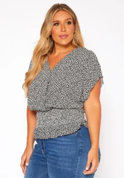 Asoph Plus Size Dainty Floral Print Smocked Blouse -Asoph Fashion Shop 2018298 001 1