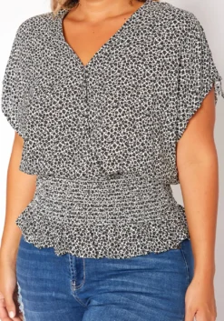 Asoph Plus Size Dainty Floral Print Smocked Blouse -Asoph Fashion Shop 2018298 001 4