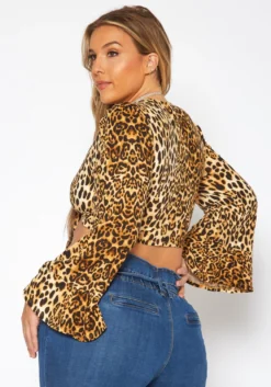 Plus Size Leopard Print Tie Front Crop Top -Asoph Fashion Shop 2018872 106 3