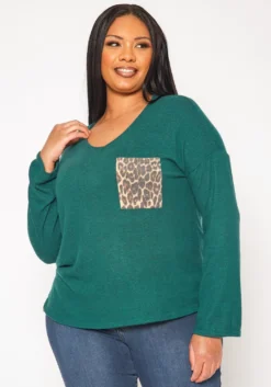 Plus Size Snakeskin Pocket Hem Long Sleeve Shirt