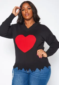 Plus Size Heart Graphic Print Distressed Sweater