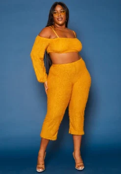 Plus Size Fuzzy Knit Crop Top & Capri Pants Set
