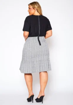 Plus Size Plaid Print Ruffle Flare Skirt -Asoph Fashion Shop 2021044 001 4