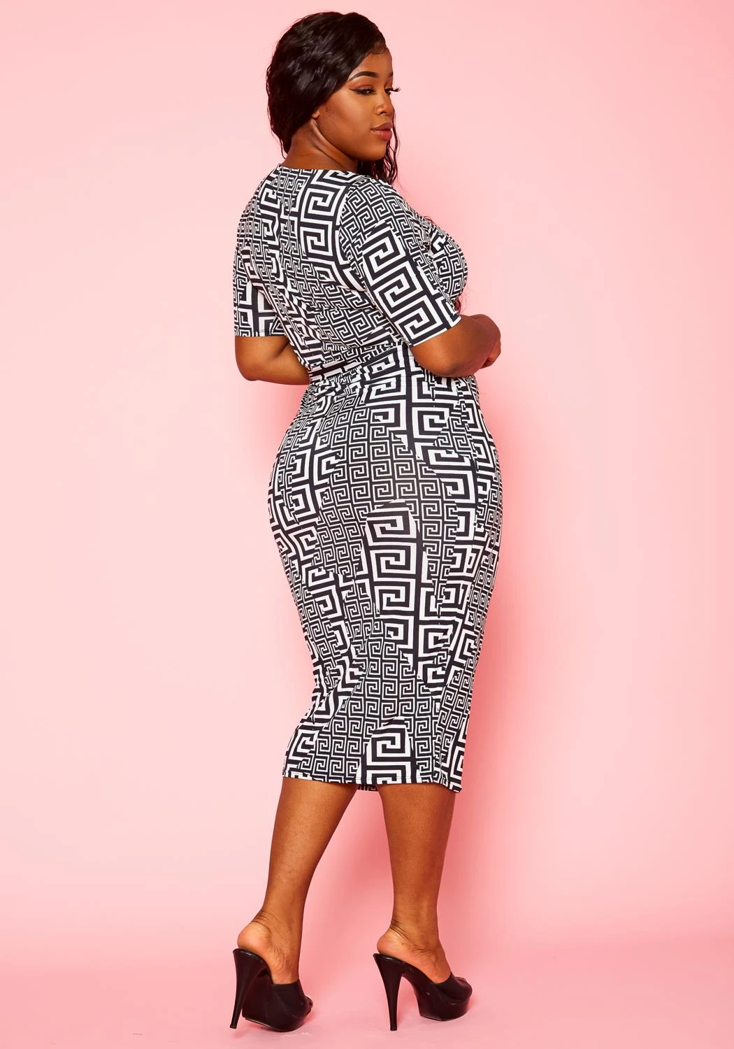 Plus Size Greek Key Print Bodycon Midi Dress 5 Plus Size Greek Key Print Bodycon Midi Dress - Image 5