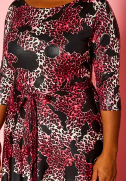 Plus Size Fuchsia Leopard Print Fit & Flare Maxi Dress -Asoph Fashion Shop 2021305 001 5