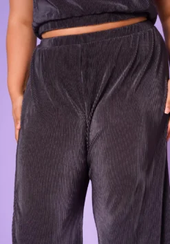 Plus Size Pleated Trousers -Asoph Fashion Shop 2022640 001 5